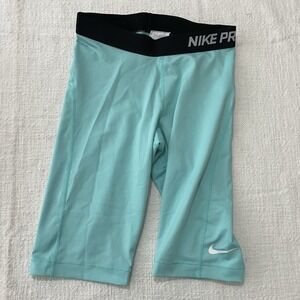 Nike Pro Tight Fit Green Glow Women's Medium 7" Inseam Crossfit Gym Shorts